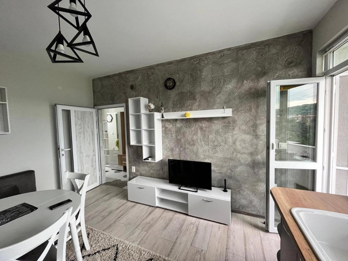Apartment Enina Veliko Tŭrnovo Eksteriør bilde